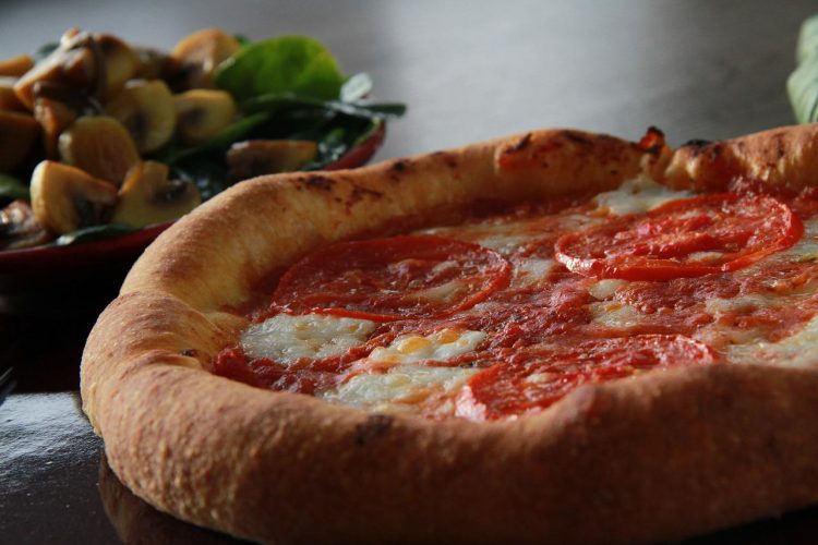 Recette de pizza italienne : ingrédients et préparation