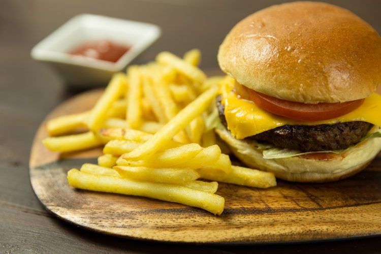 Le guide ultime pour préparer le parfait Cheeseburger à la maison