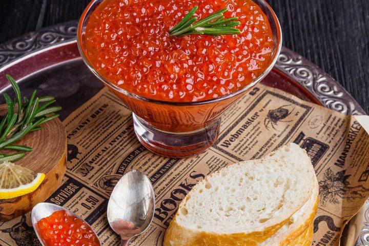 Comment accompagner et déguster le caviar ?