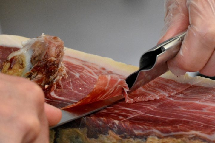 Charcuterie artisanale sans nitrites : mythe ou réalité ?